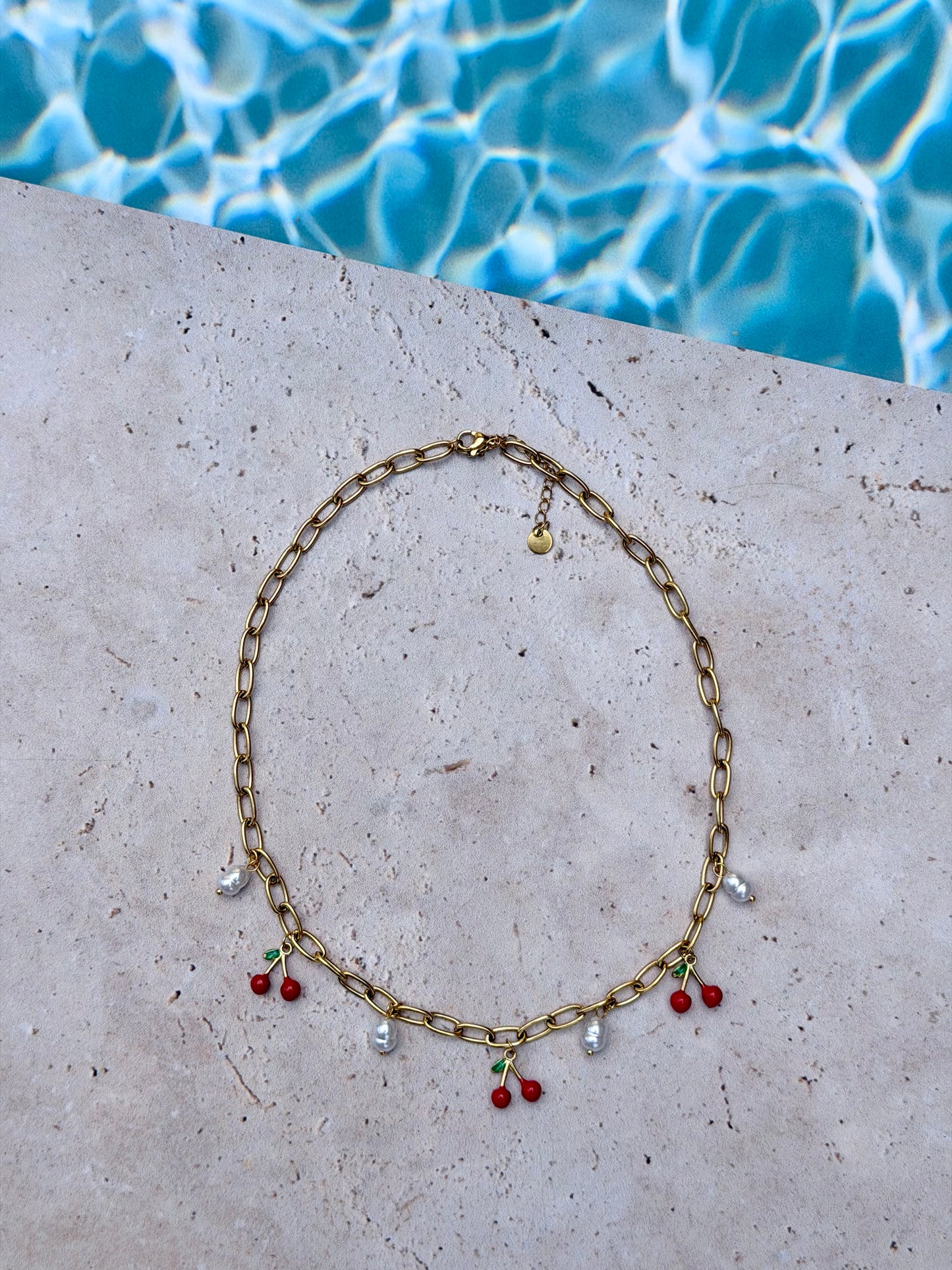 Collier Cherry đ