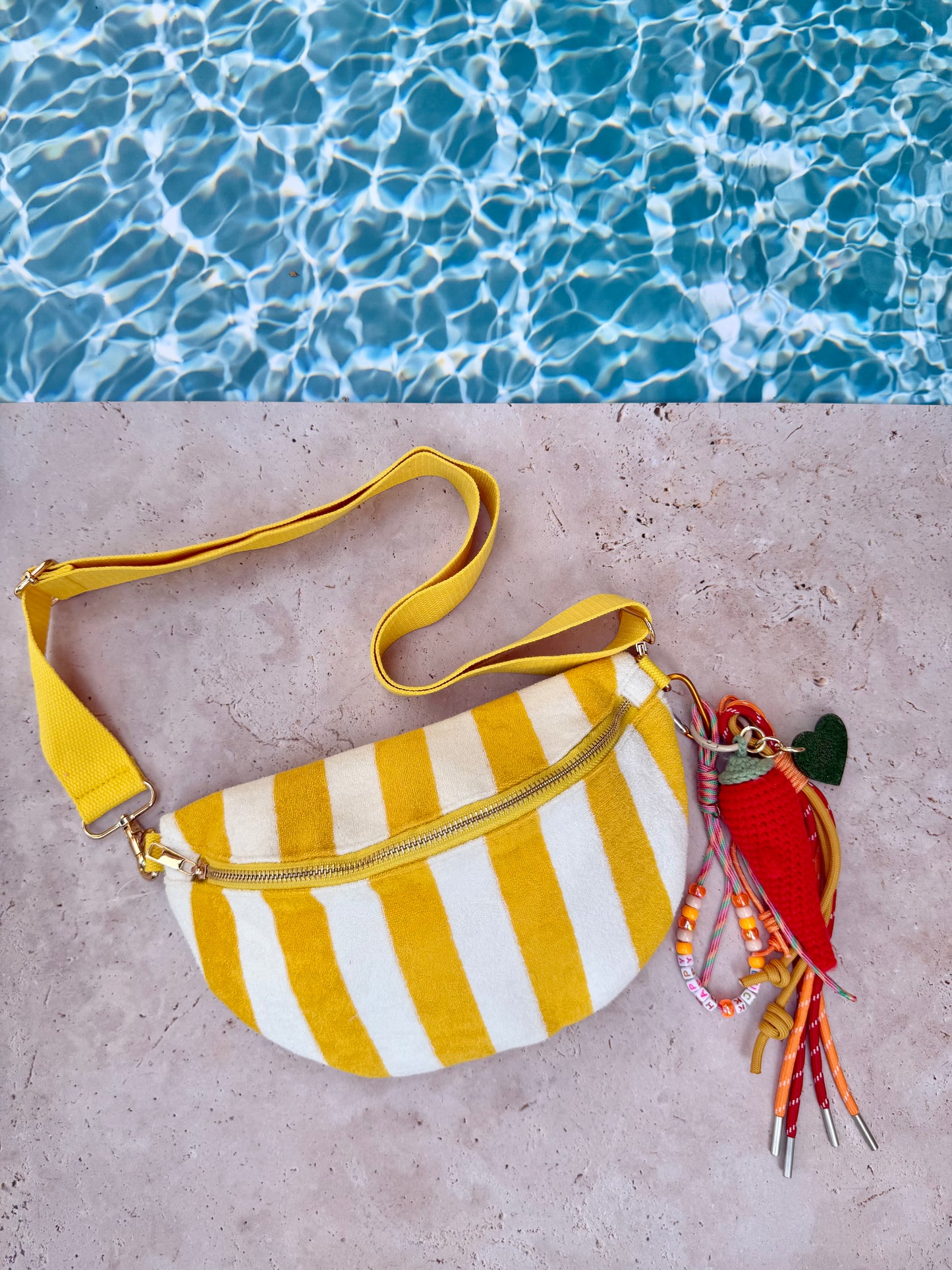 Banane Stripes jaune ☀️
