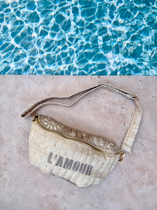 Banane AMOUR beige 🤎